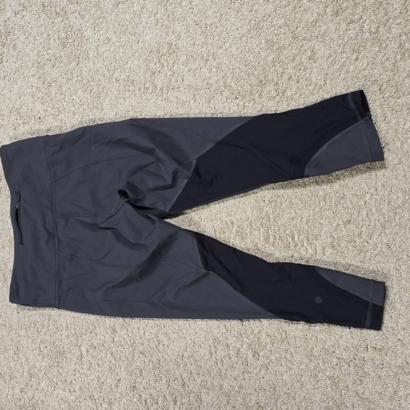 Lululemon Crop Leggings size 8 - Picture 5 of 7